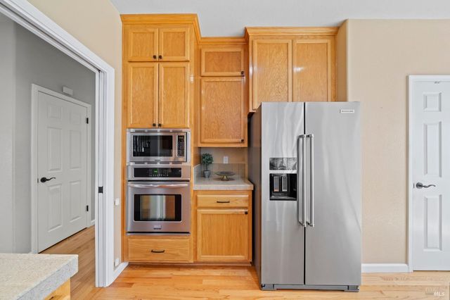 4706 Devonshire Pl, Santa Rosa, CA 95405