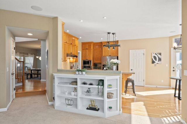 4706 Devonshire Pl, Santa Rosa, CA 95405