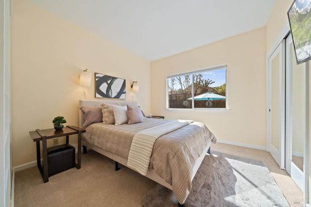 4706 Devonshire Pl, Santa Rosa, CA 95405