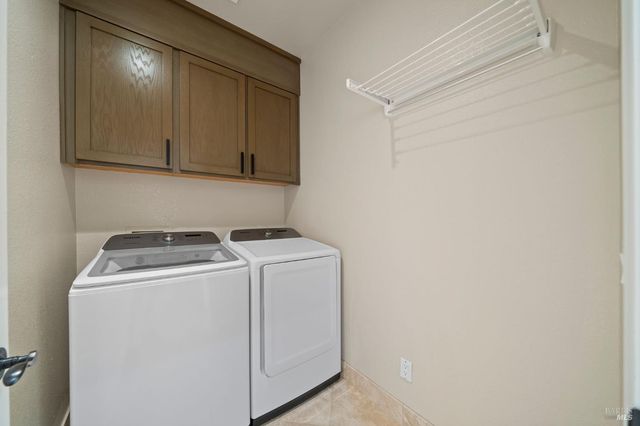 4706 Devonshire Pl, Santa Rosa, CA 95405