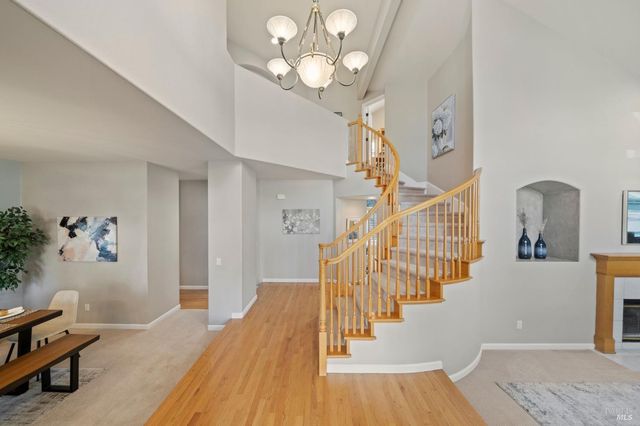 4706 Devonshire Pl, Santa Rosa, CA 95405