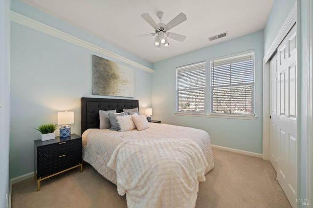 4706 Devonshire Pl, Santa Rosa, CA 95405