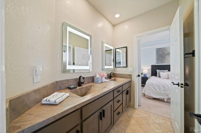 4706 Devonshire Pl, Santa Rosa, CA 95405