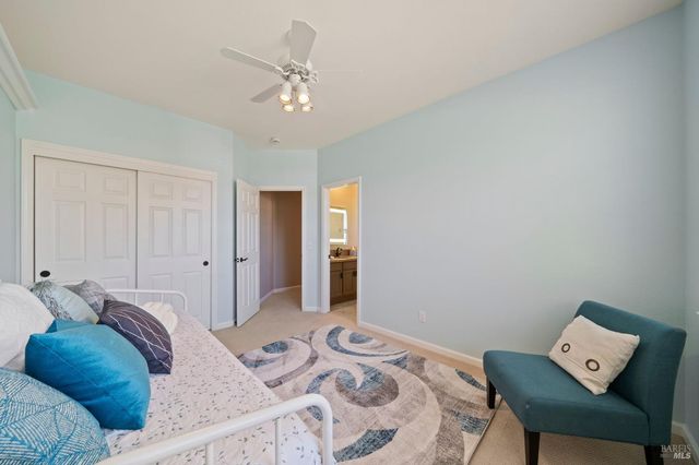 4706 Devonshire Pl, Santa Rosa, CA 95405