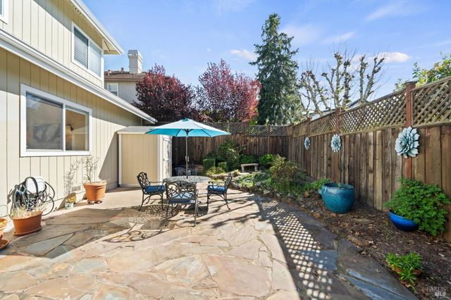4706 Devonshire Pl, Santa Rosa, CA 95405
