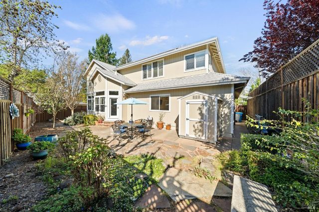 4706 Devonshire Pl, Santa Rosa, CA 95405