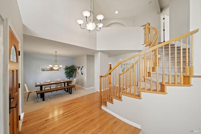 4706 Devonshire Pl, Santa Rosa, CA 95405