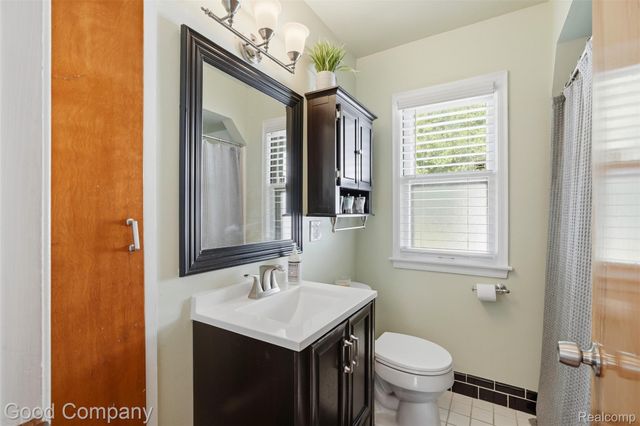23470 Oneida Street, Oak Park, MI 48237