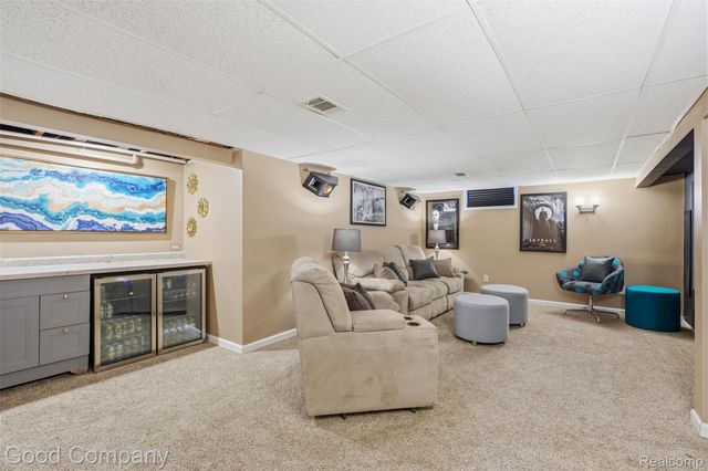 23470 Oneida Street, Oak Park, MI 48237