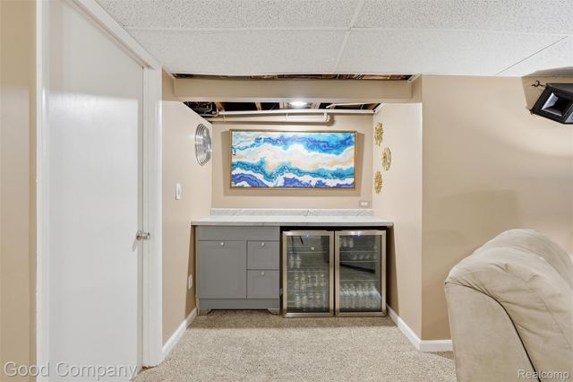 23470 Oneida Street, Oak Park, MI 48237