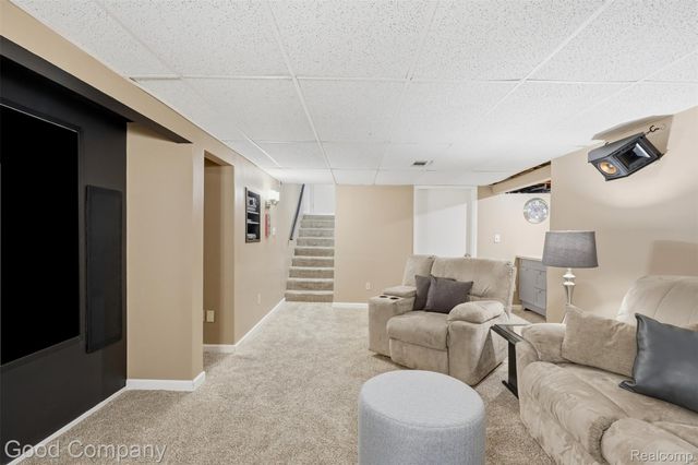 23470 Oneida Street, Oak Park, MI 48237