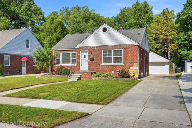 23470 Oneida Street, Oak Park, MI 48237