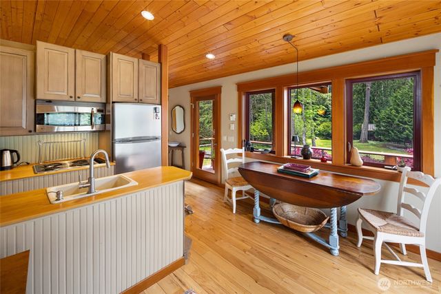 1920 White Point Road, Friday Harbor, WA 98250