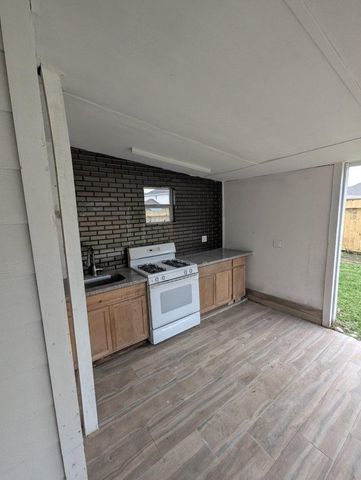 11906 Dinosaur Valley Drive, Sugar Land, TX 77498