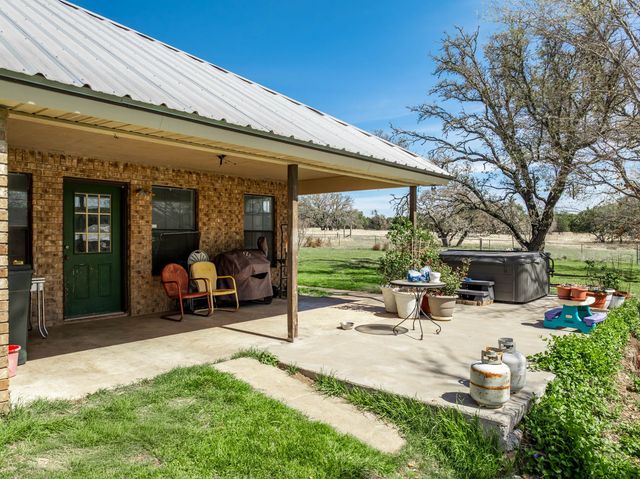5680 County Road 142, Gatesville, TX 76528