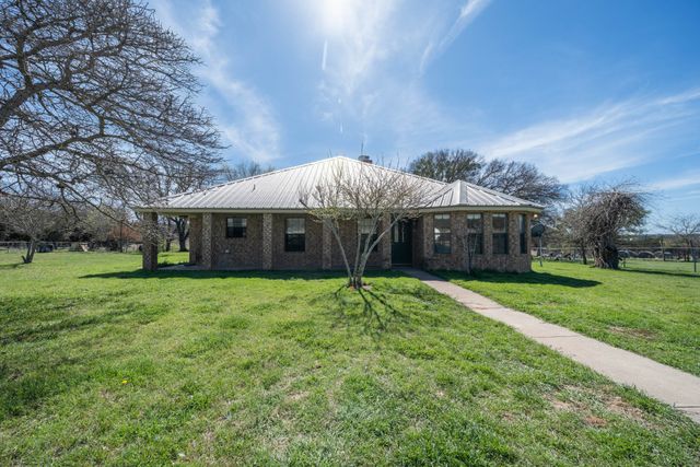 5680 County Road 142, Gatesville, TX 76528