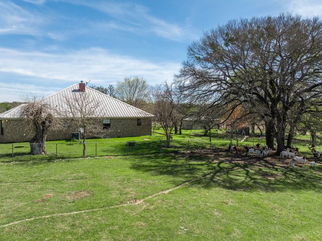 5680 County Road 142, Gatesville, TX 76528