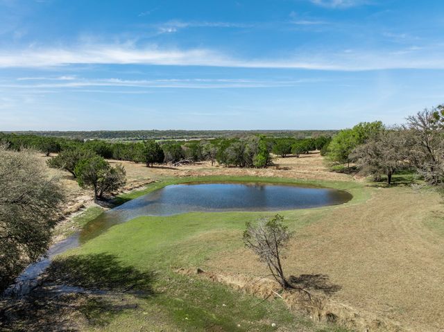 5680 County Road 142, Gatesville, TX 76528