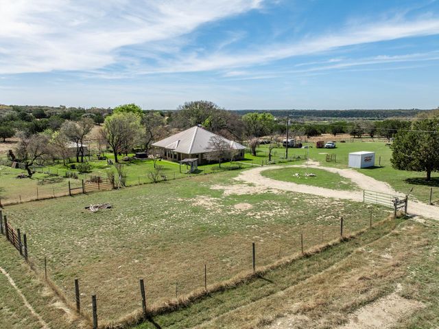 5680 County Road 142, Gatesville, TX 76528