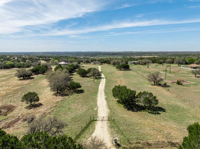 5680 County Road 142, Gatesville, TX 76528