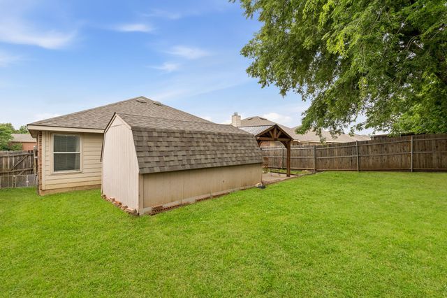 8612 Boswell Meadows Drive, Fort Worth, TX 76179