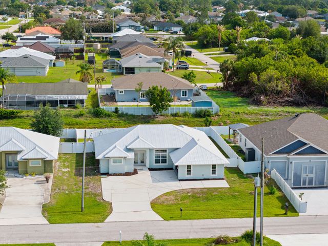 404 SW South Quick Circle, Port St. Lucie, Port St Lucie, FL 34953