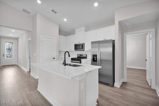 3964 GAREYS FERRY Way, Middleburg, FL 32068