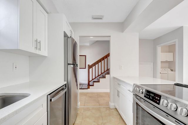 1506 Wharf Lane, Greenacres, FL 33463