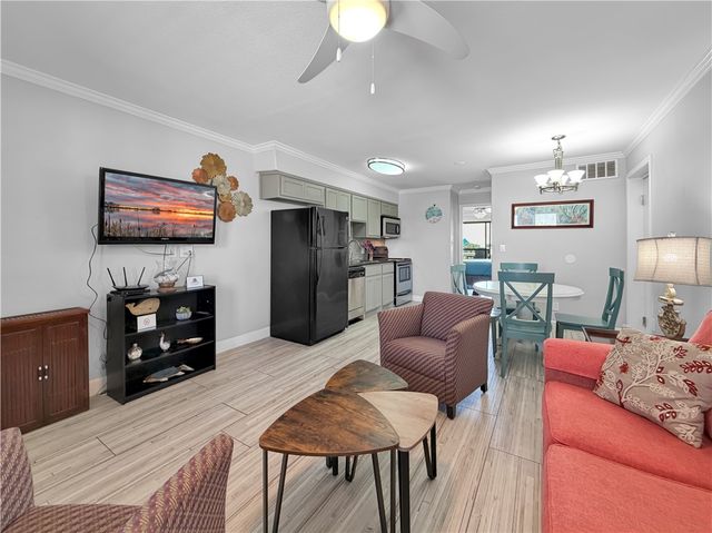 2290 N Fulton Beach 214, Rockport, TX 78382