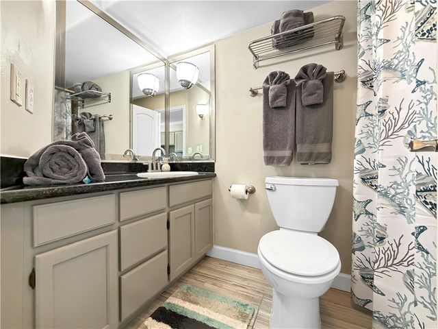2290 N Fulton Beach 214, Rockport, TX 78382