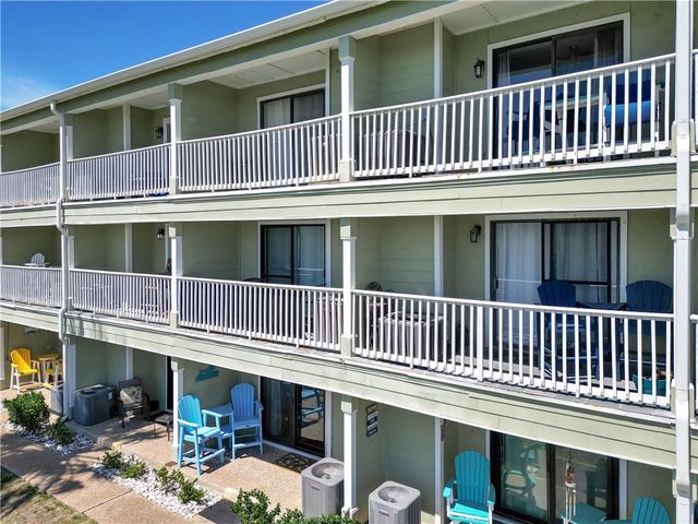 2290 N Fulton Beach 214, Rockport, TX 78382