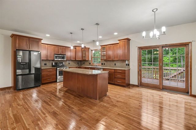 78 N Hilton Park Road, Muskegon, MI 49442