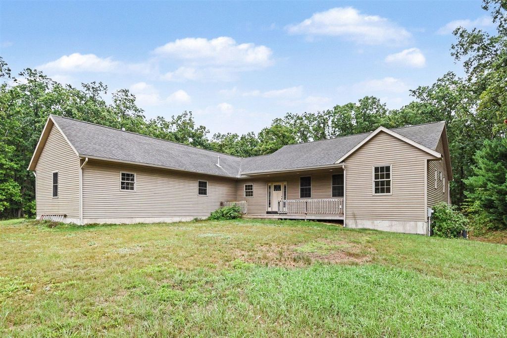 78 N Hilton Park Road, Muskegon, MI 49442