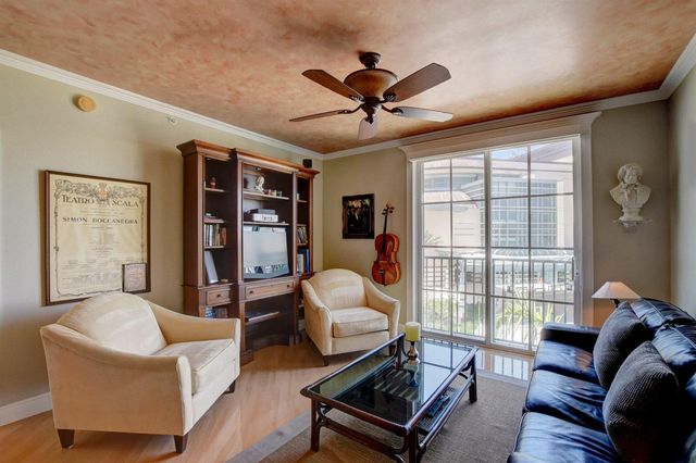 780 S Sapodilla Avenue S 401, West Palm Beach, FL 33401