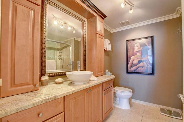 780 S Sapodilla Avenue S 401, West Palm Beach, FL 33401