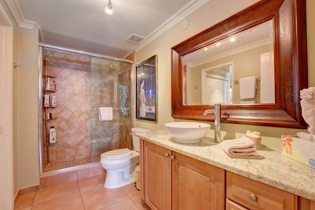 780 S Sapodilla Avenue S 401, West Palm Beach, FL 33401