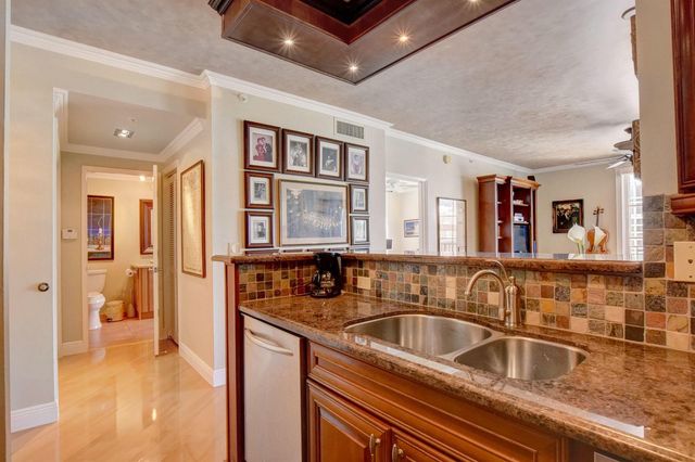 780 S Sapodilla Avenue S 401, West Palm Beach, FL 33401