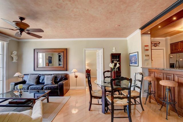 780 S Sapodilla Avenue S 401, West Palm Beach, FL 33401