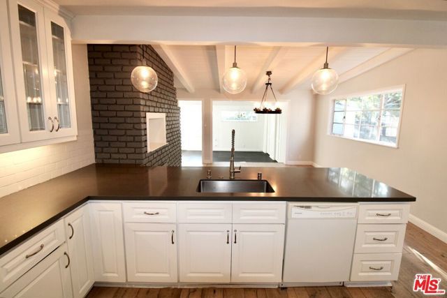 5415 Coldwater Canyon Avenue, Sherman Oaks, CA 91401
