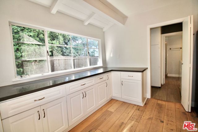 5415 Coldwater Canyon Avenue, Sherman Oaks, CA 91401