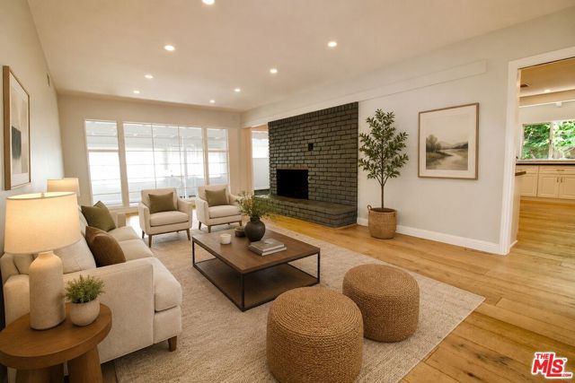 5415 Coldwater Canyon Avenue, Sherman Oaks, CA 91401