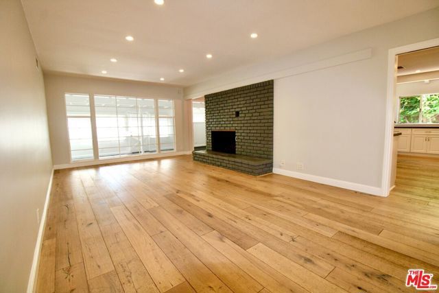 5415 Coldwater Canyon Avenue, Sherman Oaks, CA 91401