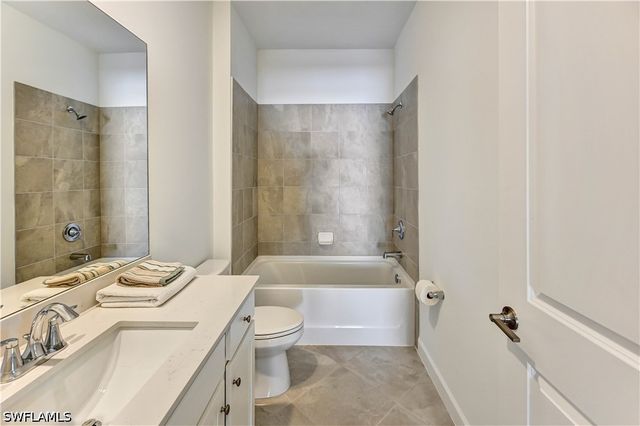 20545 Hazelnut CT S, Lehigh Acres, FL 33976
