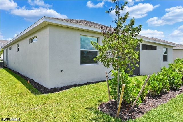 20545 Hazelnut CT S, Lehigh Acres, FL 33976