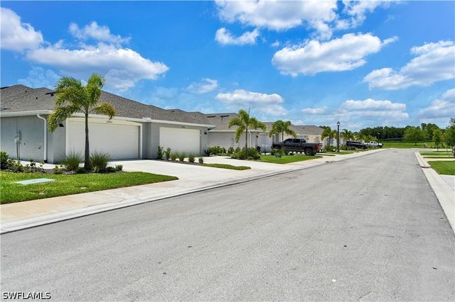 20545 Hazelnut CT S, Lehigh Acres, FL 33976