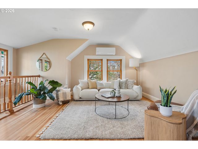 5025 Ne 24TH Ave, Portland, OR 97211