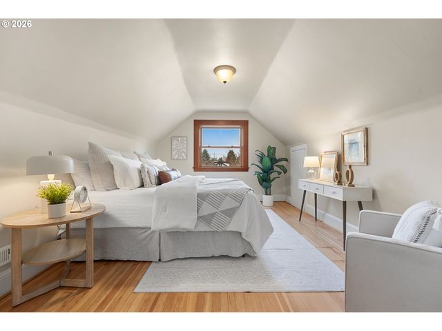 5025 Ne 24TH Ave, Portland, OR 97211