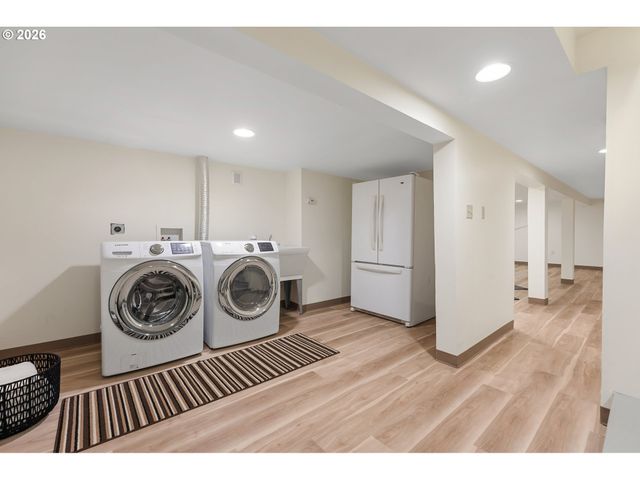 5025 Ne 24TH Ave, Portland, OR 97211