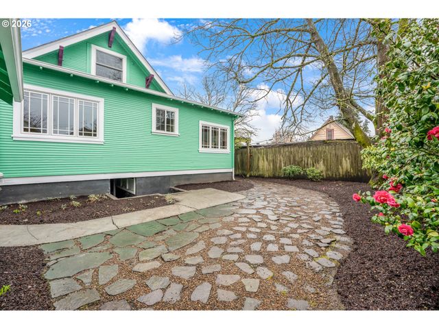 5025 Ne 24TH Ave, Portland, OR 97211