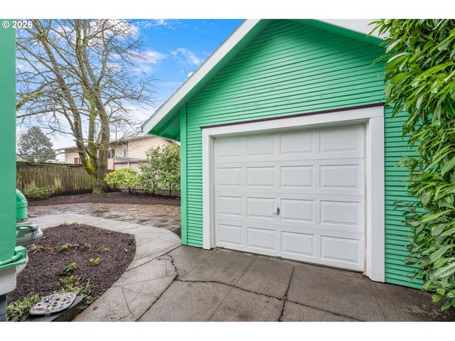 5025 Ne 24TH Ave, Portland, OR 97211